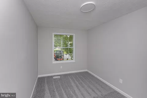Bedroom - 737 Shore Dr, Joppa, MD 21085 photo 7 of 7