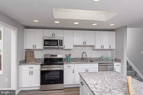 Kitchen - 737 Shore Dr, Joppa, MD 21085 photo 2 of 11