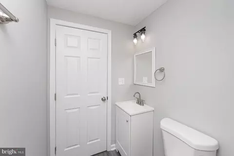 Entry Way - 737 Shore Dr, Joppa, MD 21085 photo 4 of 4