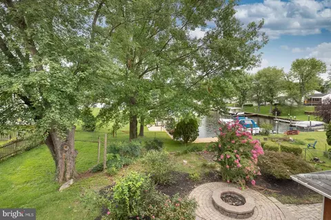 Exterior - 737 Shore Dr, Joppa, MD 21085 photo 6 of 8