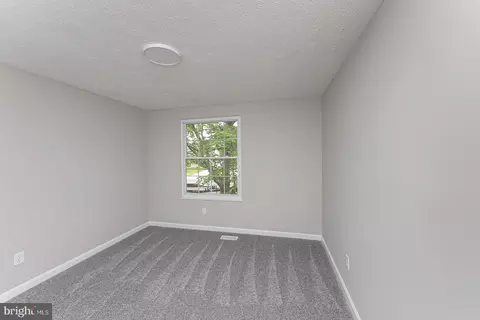 Bedroom - 737 Shore Dr, Joppa, MD 21085 photo 6 of 7