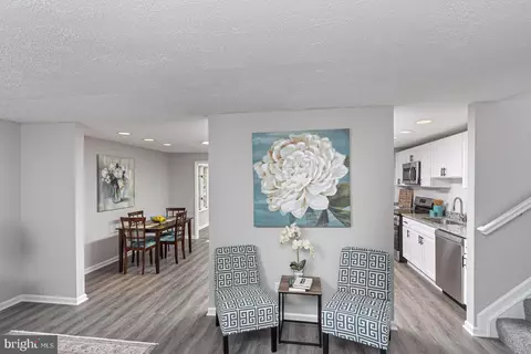 Entry Way - 737 Shore Dr, Joppa, MD 21085 photo 2 of 4