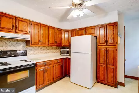 Kitchen - 1405 Pomeroy Ave, Abingdon, MD 21009 photo 1 of 3