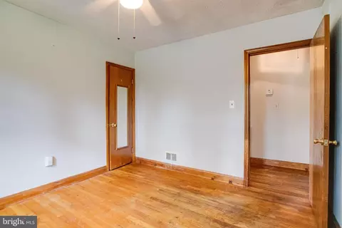 Bedroom - 1405 Pomeroy Ave, Abingdon, MD 21009 photo 6 of 12