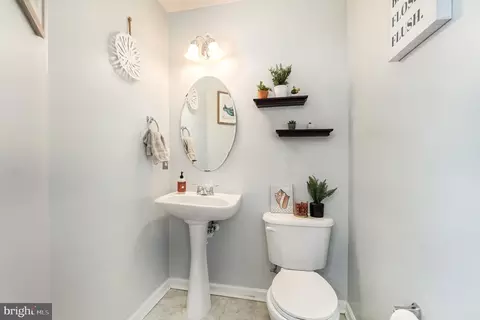 Bath - 425 Greentree Cir, Abingdon, MD 21009 photo 1 of 3