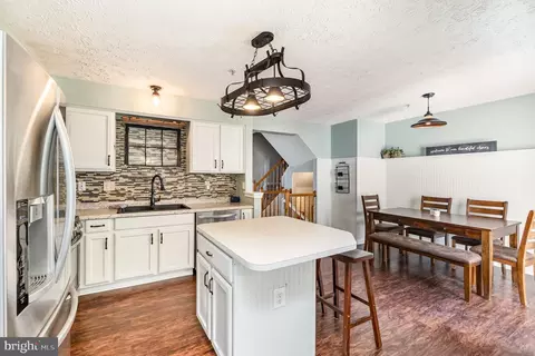 Kitchen - 425 Greentree Cir, Abingdon, MD 21009 photo 4 of 4