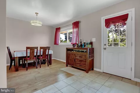 Entry Way - 2029 Cherry Ct, Edgewood, MD 21040 photo 3 of 3