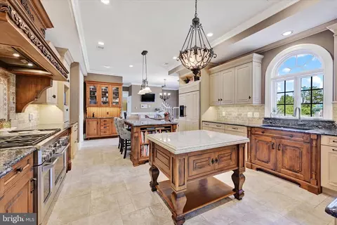 Kitchen - 2258 Baldwin Mill Rd, Fallston, MD 21047 photo 3 of 7