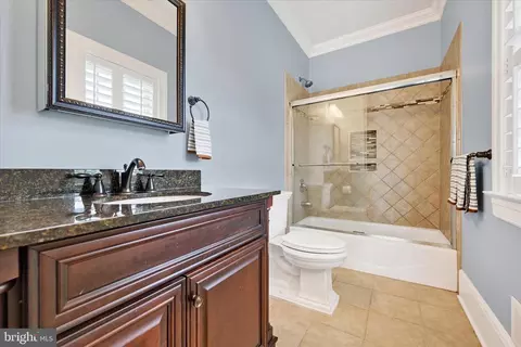 Bath - 2258 Baldwin Mill Rd, Fallston, MD 21047 photo 8 of 11