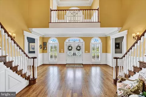 Entry Way - 2258 Baldwin Mill Rd, Fallston, MD 21047 photo 3 of 8