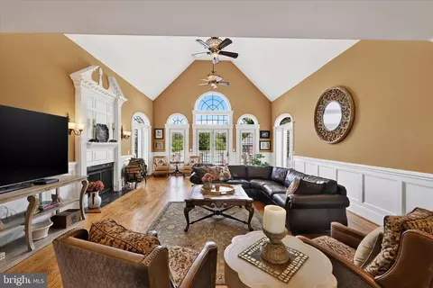 Living - 2258 Baldwin Mill Rd, Fallston, MD 21047 photo 6 of 6