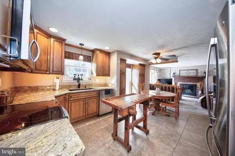 Kitchen - 2955 Margate Ct, Abingdon, MD 21009 photo 3 of 5