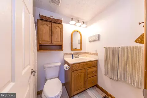 Bath - 2955 Margate Ct, Abingdon, MD 21009 photo 2 of 3