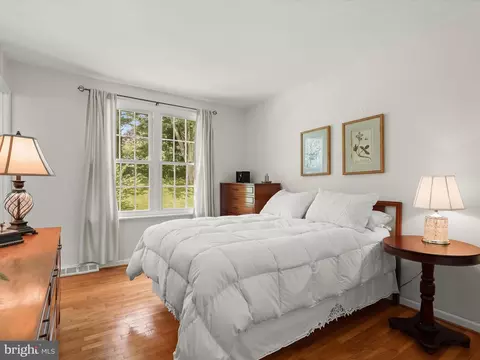 Bedroom - 2123 Round Hill Rd, Fallston, MD 21047 photo 2 of 8