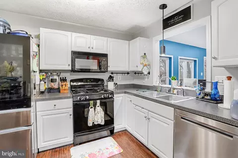 Kitchen - 612 Baldwin Dr, Joppa, MD 21085 photo 2 of 2