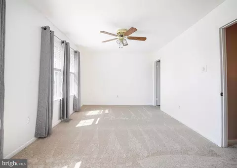 Living - 3209 Stone Eagle Ct, Abingdon, MD 21009 photo 3 of 4