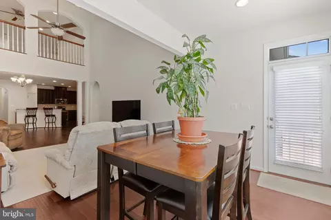 Entry Way - 371 Tufton Cir, Fallston, MD 21047 photo 9 of 15