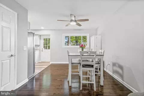 Entry Way - 1908 Bellflower Ct, Edgewood, MD 21040 photo 2 of 3