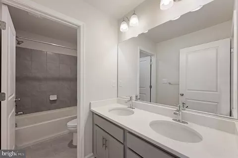 Entry Way - 736 Managrass Dr, Joppa, MD 21085 photo 15 of 24