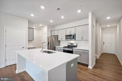 Entry Way - 736 Managrass Dr, Joppa, MD 21085 photo 4 of 24