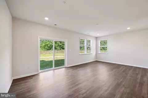 Living - 736 Managrass Dr, Joppa, MD 21085 photo 7 of 7