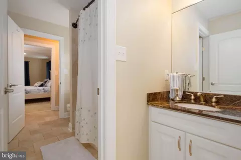 Entry Way - 407 Shore Dr, Joppa, MD 21085 photo 7 of 9