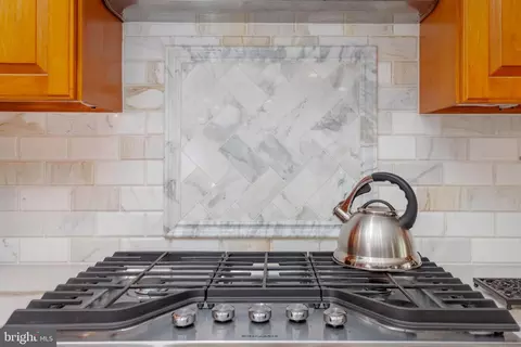 Kitchen - 407 Shore Dr, Joppa, MD 21085 photo 2 of 7
