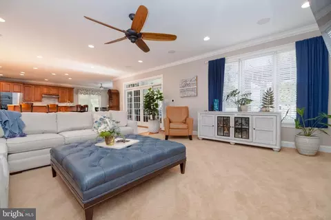Living - 407 Shore Dr, Joppa, MD 21085 photo 4 of 4