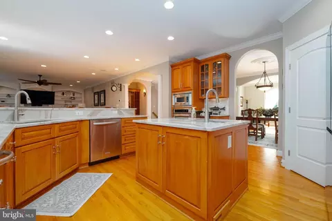 Kitchen - 407 Shore Dr, Joppa, MD 21085 photo 1 of 7