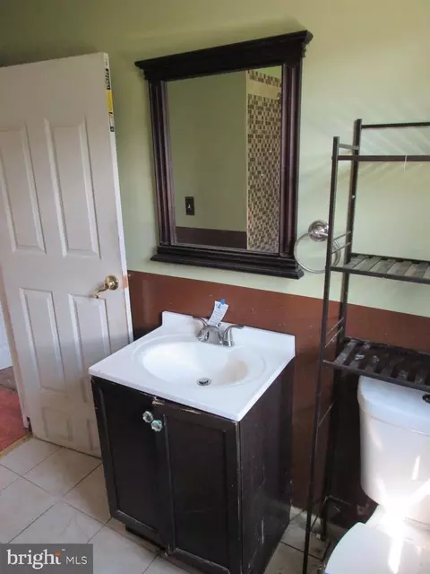 Bath - 2212 Pine St, Edgewood, MD 21040 photo 2 of 6
