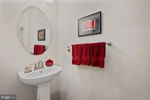 Entry Way - 313 Lennox Dr, Fallston, MD 21047 photo 5 of 13