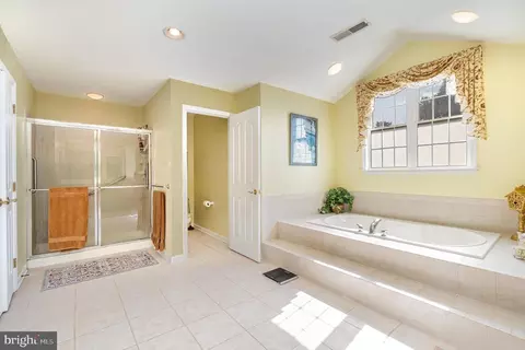 Bath - 209 Christopher Rd, Forest Hill, MD 21050 photo 2 of 4