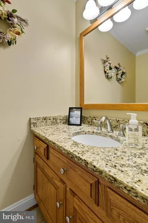 Bath - 2803 Artemus Ct, Baldwin, MD 21013 photo 2 of 8