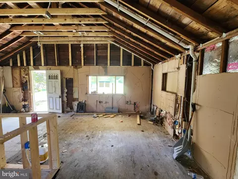 Entry Way - 1700 Shirley Ave, Joppa, MD 21085 photo 5 of 11
