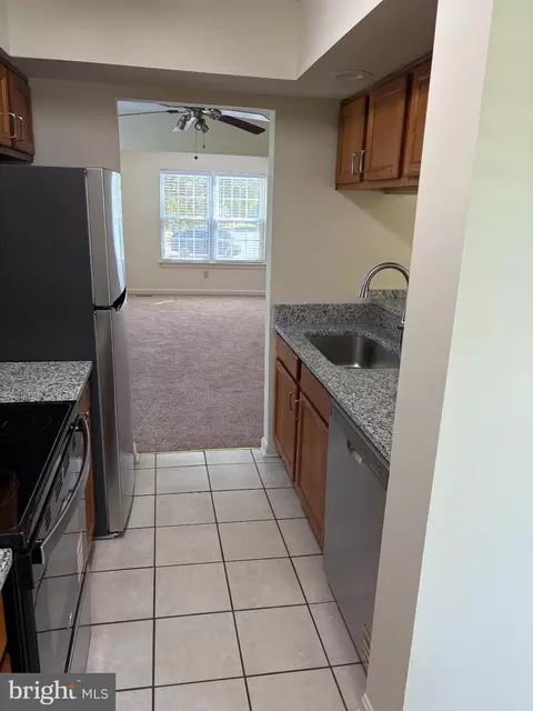Kitchen - 4342 Downs Sq, Belcamp, MD 21017 photo 3 of 6