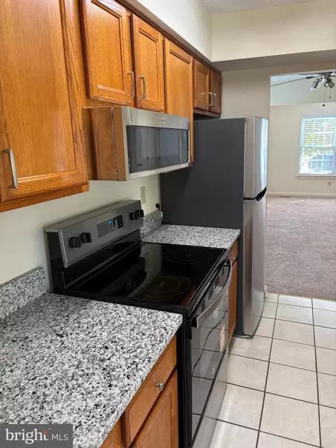 Kitchen - 4342 Downs Sq, Belcamp, MD 21017 photo 5 of 6