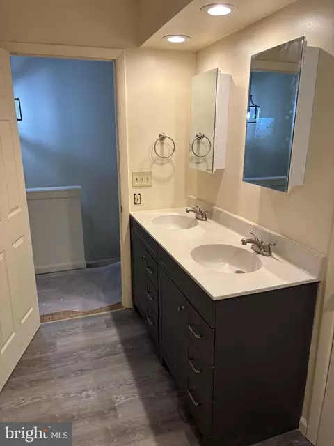 Bath - 4342 Downs Sq, Belcamp, MD 21017 photo 3 of 4
