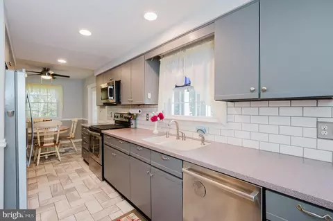 Kitchen - 2011 Fallsgrove Way, Fallston, MD 21047 photo 1 of 4