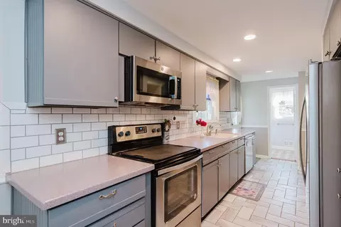 Kitchen - 2011 Fallsgrove Way, Fallston, MD 21047 photo 3 of 4