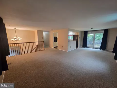 Living - 304 Avedon Ct, Joppa, MD 21085 photo 2 of 7