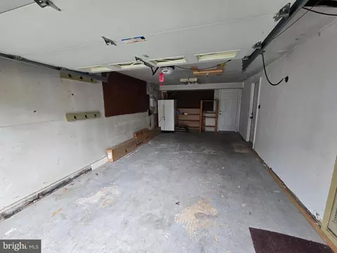 Entry Way - 304 Avedon Ct, Joppa, MD 21085 photo 3 of 3