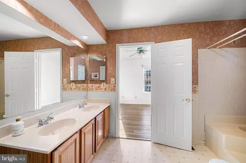 Entry Way - 497 Ashton Ln, Abingdon, MD 21009 photo 2 of 2