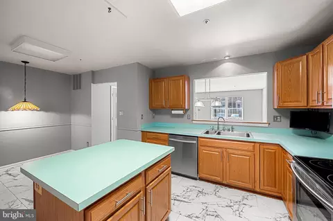 Kitchen - 497 Ashton Ln, Abingdon, MD 21009 photo 5 of 7