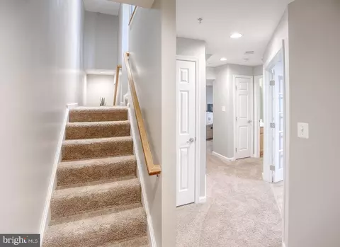 Entry Way - 2913 Islay Ct, Abingdon, MD 21009 photo 4 of 5