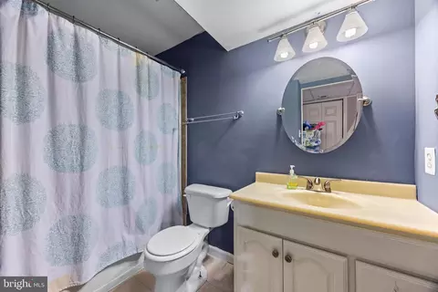 Bath - 205 Spry Island Rd, Joppa, MD 21085 photo 5 of 5