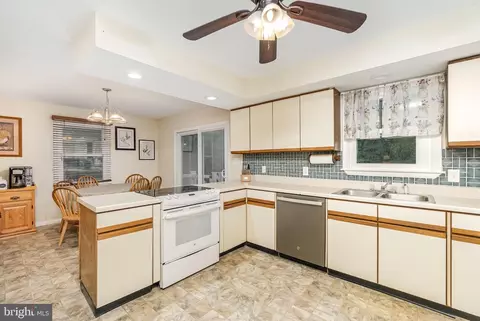 Kitchen - 1500 Alexis Dr, Joppa, MD 21085 photo 2 of 4