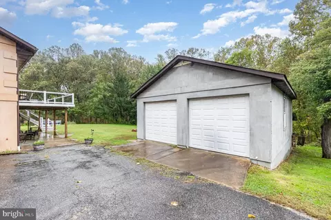 Exterior - 1500 Alexis Dr, Joppa, MD 21085 photo 5 of 6