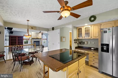 Kitchen - 2605 Colpepper Rd, Abingdon, MD 21009 photo 4 of 4