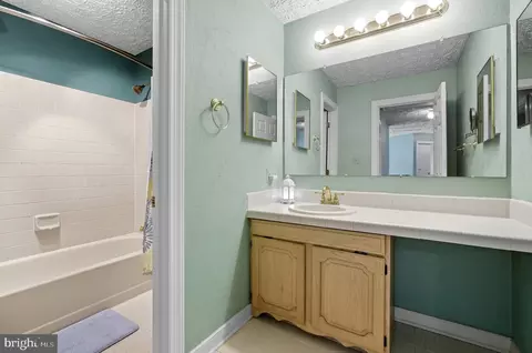 Bath - 2605 Colpepper Rd, Abingdon, MD 21009 photo 6 of 11