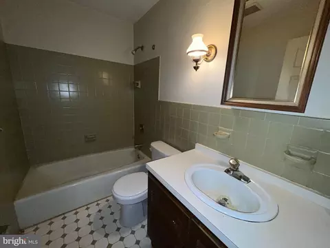 Bath - 603 Bishop Ln, Fallston, MD 21047 photo 2 of 3